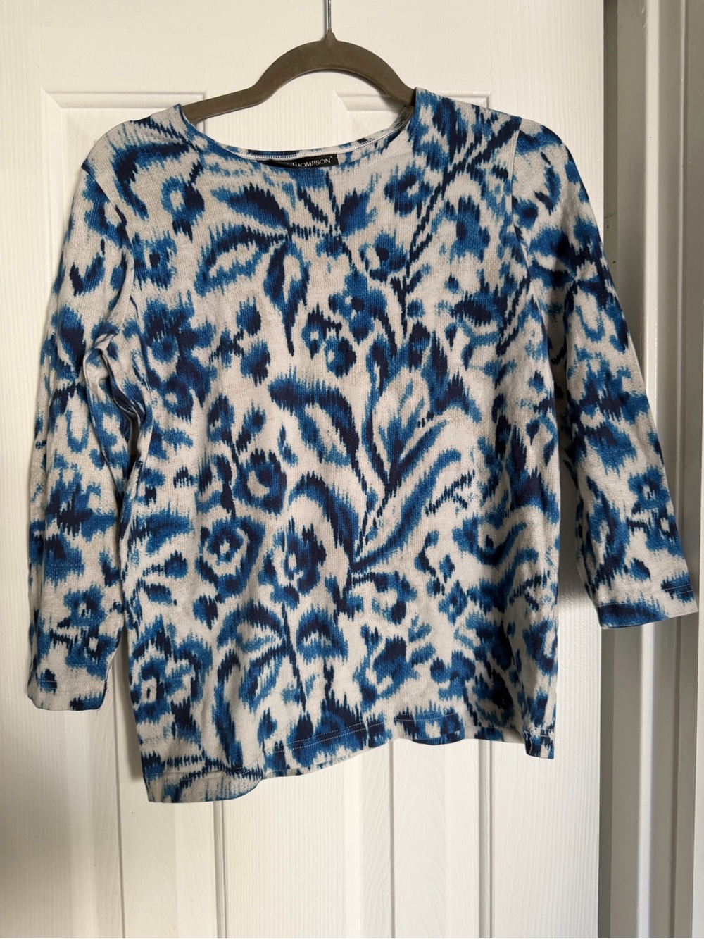 Thompson White and Blue Floral-Print Long Sleeve Top